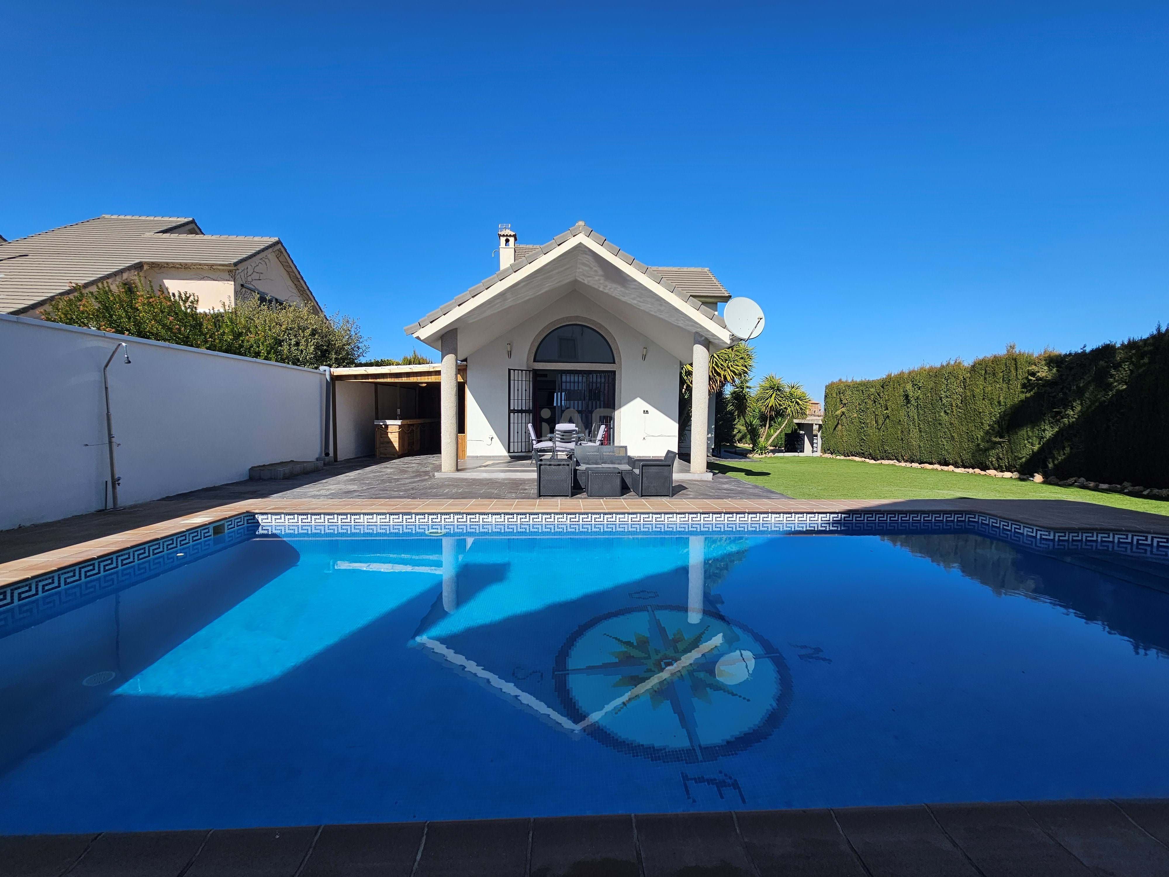 Piscina de Casa o xalet de lloguer en Dílar amb Terrassa i Piscina