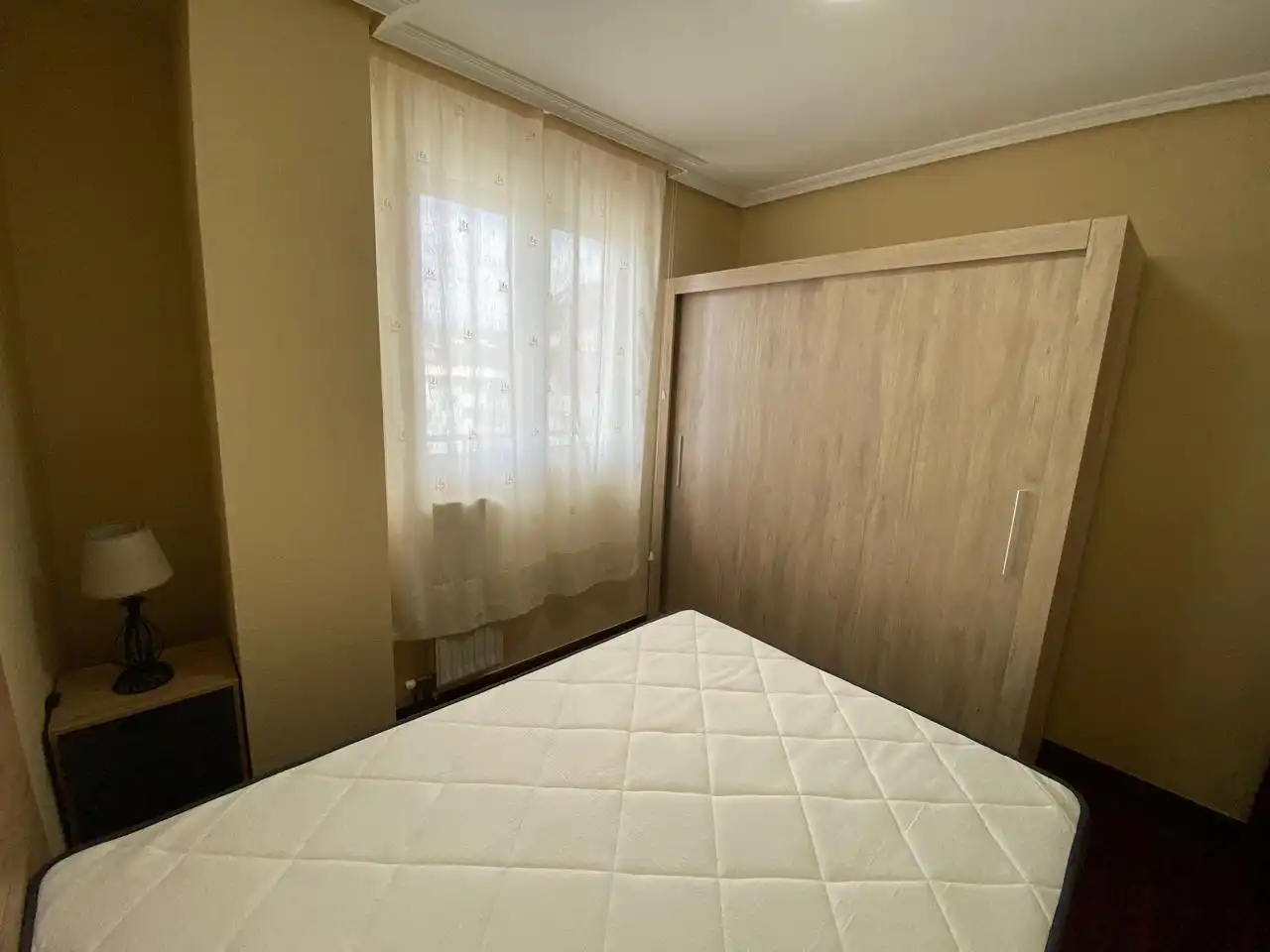 Maisonette zur Miete in Calle Jose Maria Vega, Cotolino