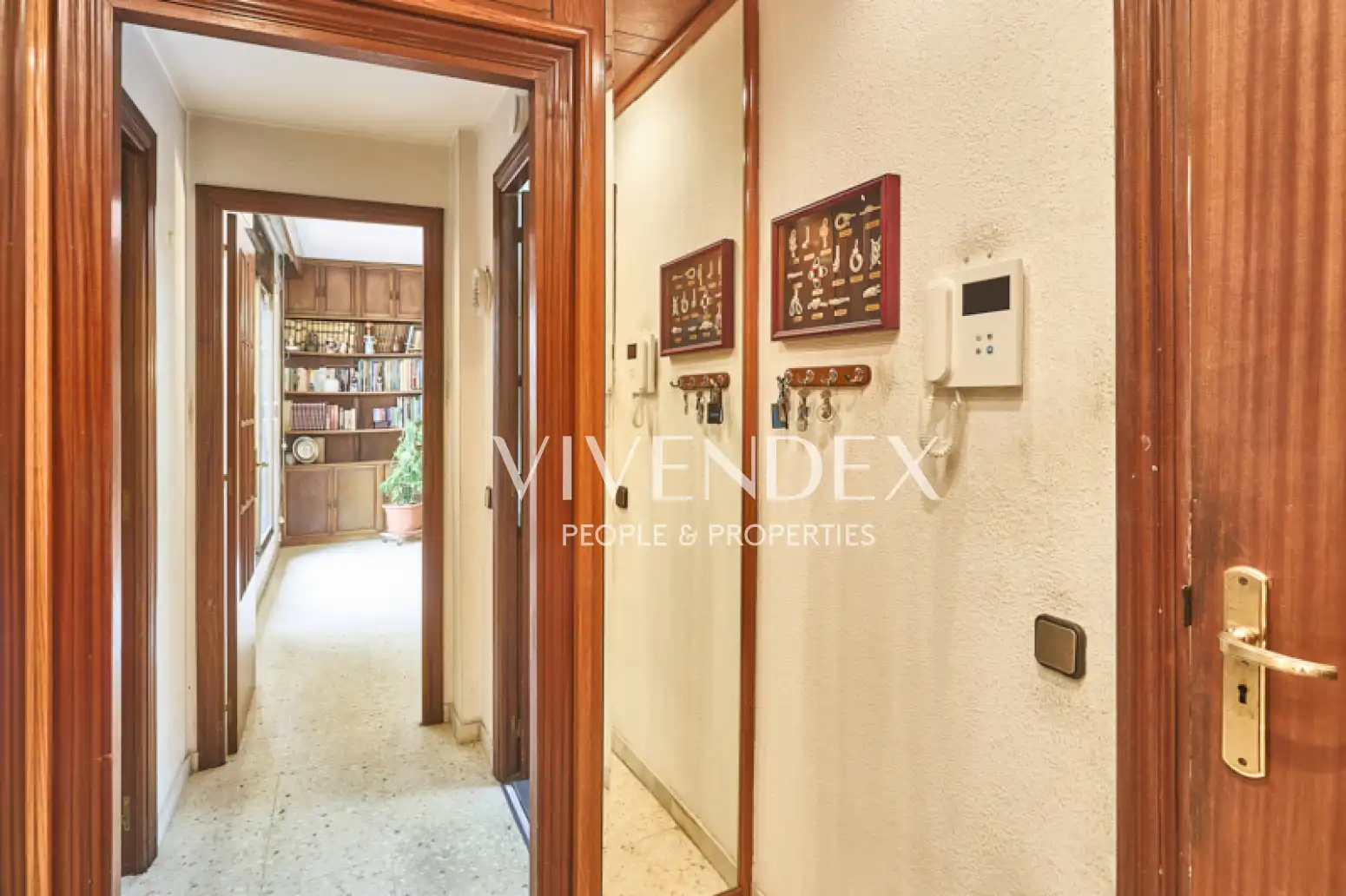 Ático en venta en L'Hospitalet de Llobregat con Aire acondicionado, Calefacción y Terraza