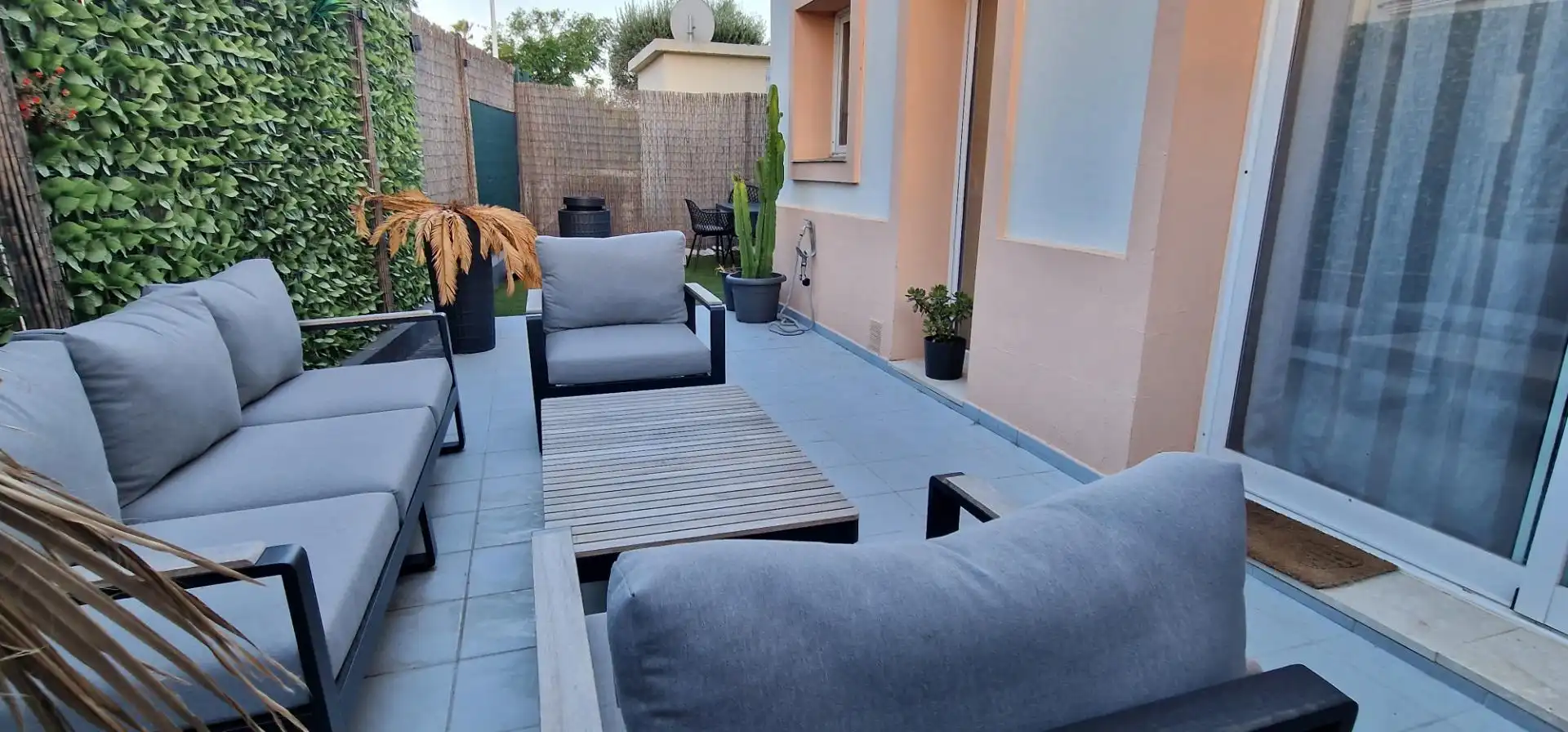 Terrassa de Casa adosada en venda en Ayamonte amb Jardí privat, Moblat i Balcó