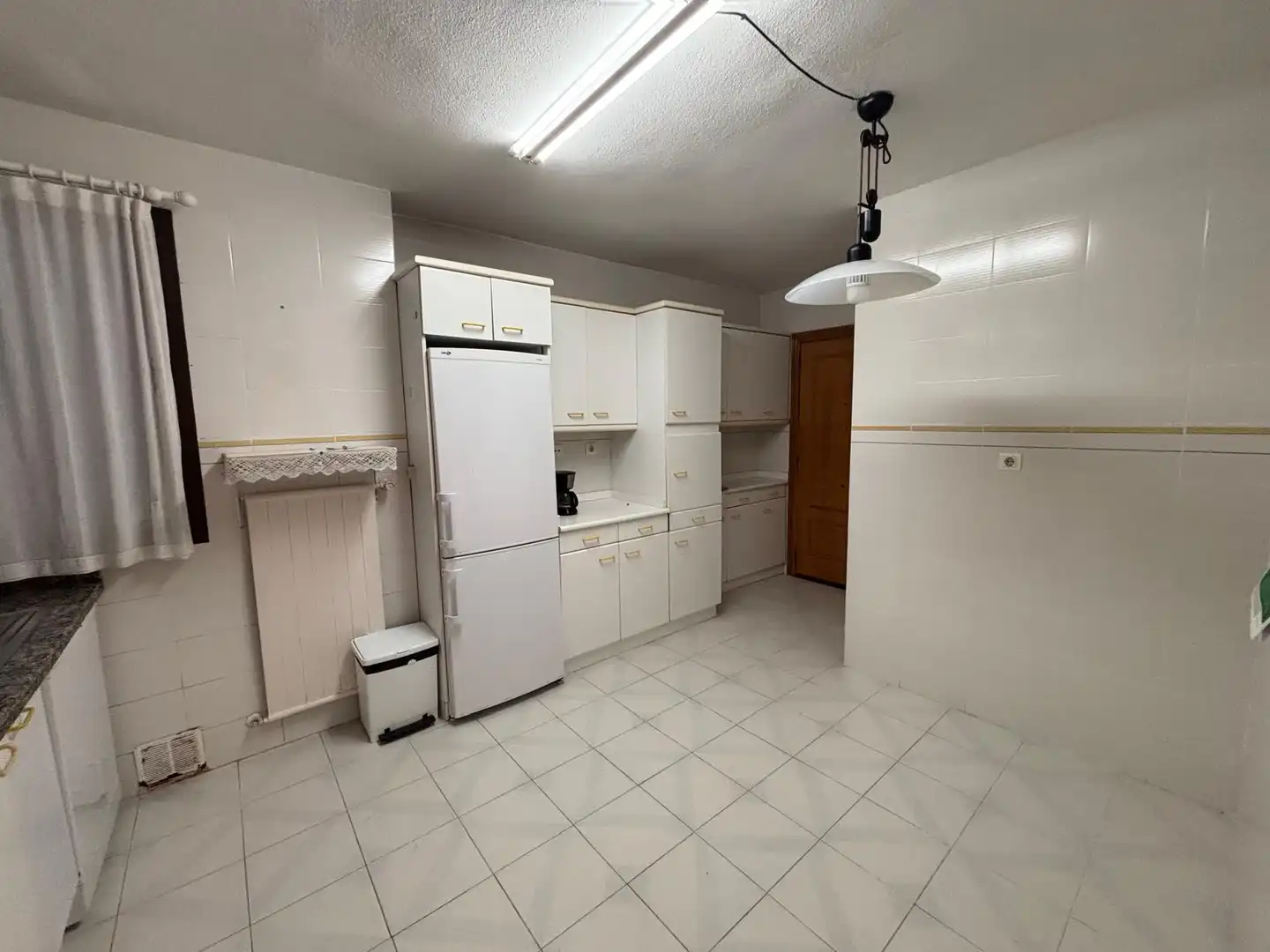 Cocina de Piso en venta en Oviedo  con Calefacción, Parquet y Trastero