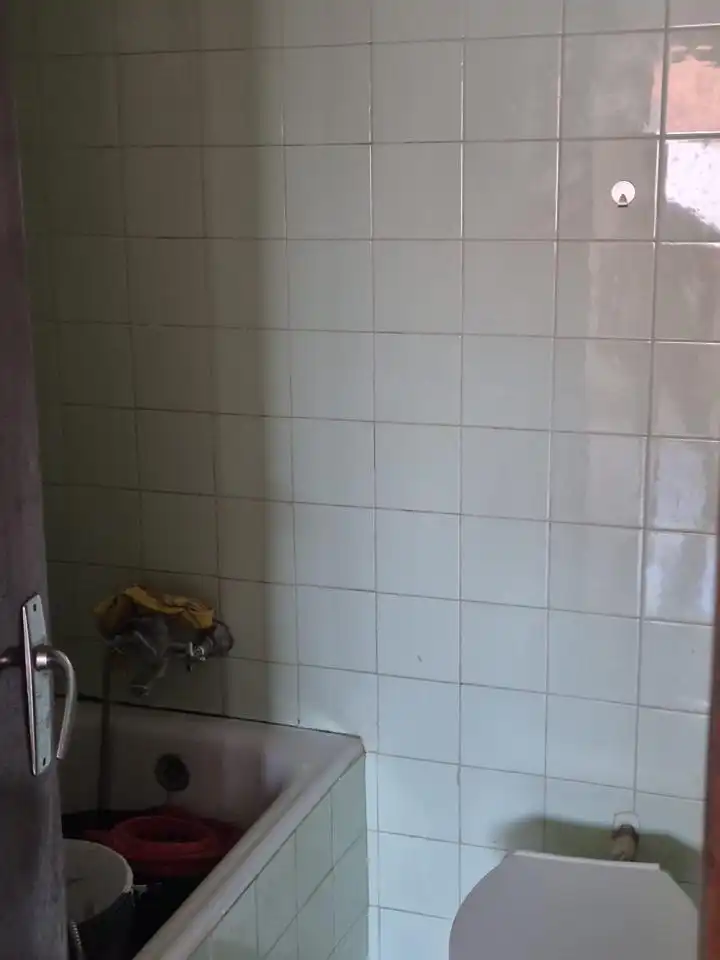 Badezimmer von Wohnung zum Verkauf in Almansa mit Balkon