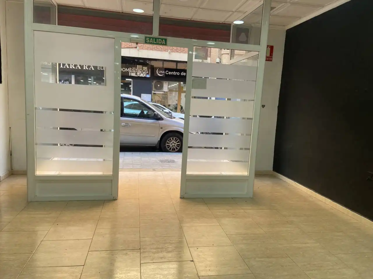 Local de alquiler en Torrent con Aire acondicionado