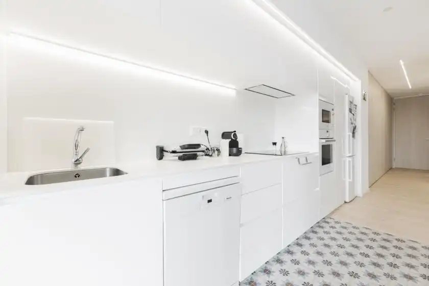 Cocina de Oficina de alquiler en Barcelona con Aire acondicionado, Calefacción y Amueblado
