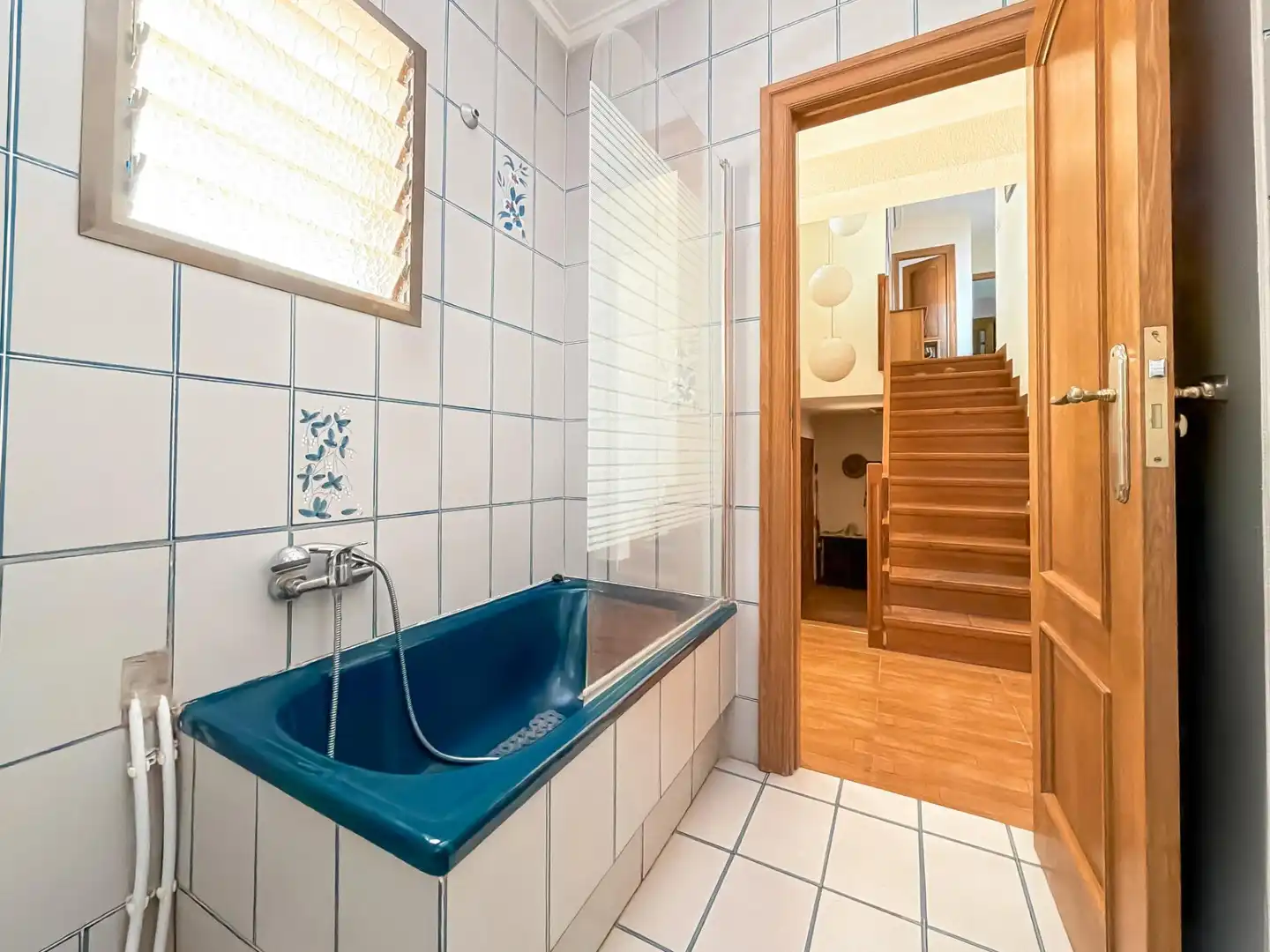 Bany de Casa o xalet en venda en L'Eliana amb Aire condicionat, Jardí privat i Terrassa