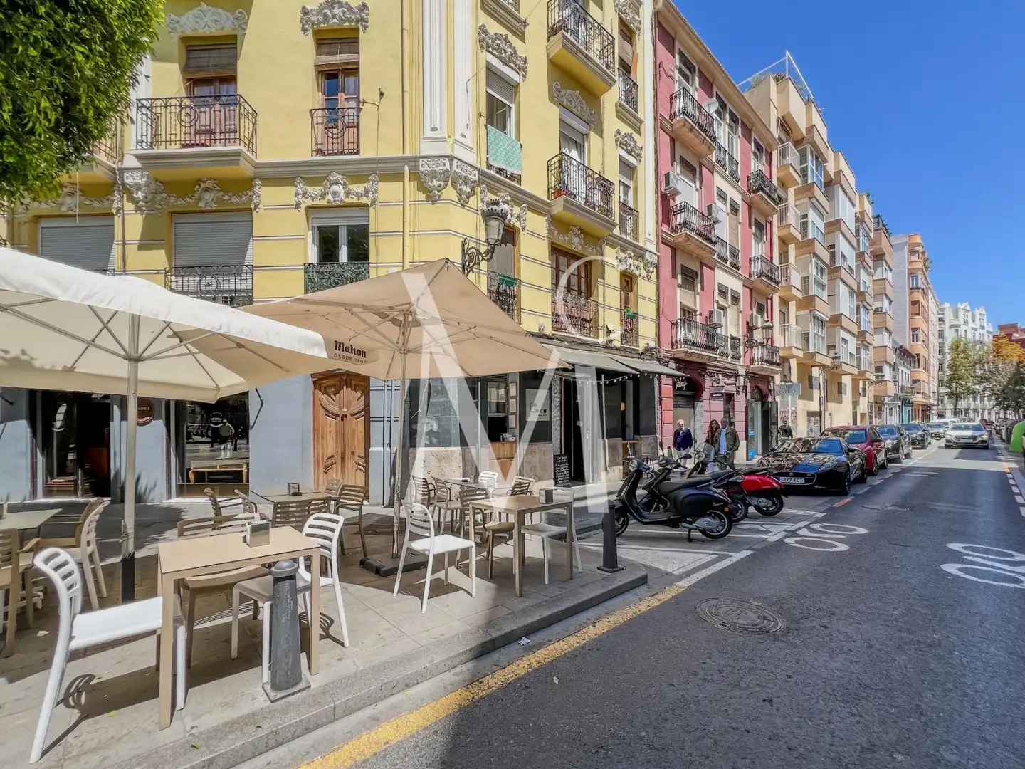Vista exterior de Local de alquiler en Valencia