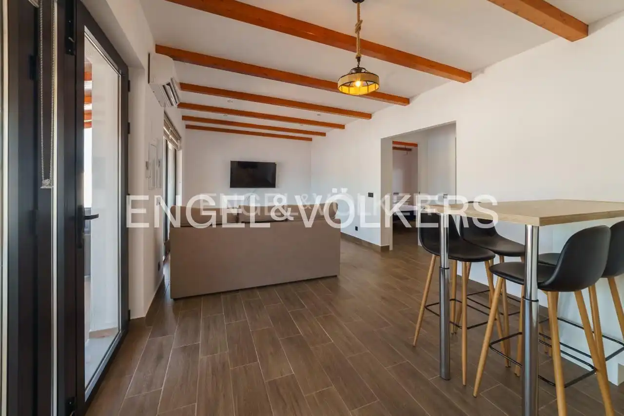 Sala de estar de Casa adosada de alquiler en Chiclana de la Frontera con Aire acondicionado, Calefacción y Terraza
