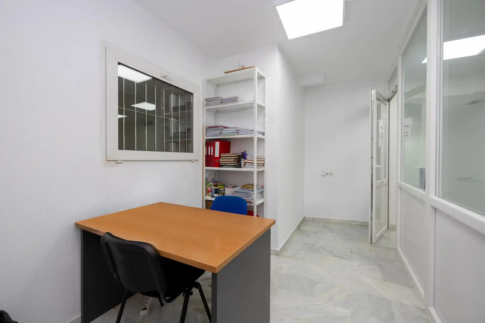 Business premises for sale in Calle Cisne 10, imagen 32