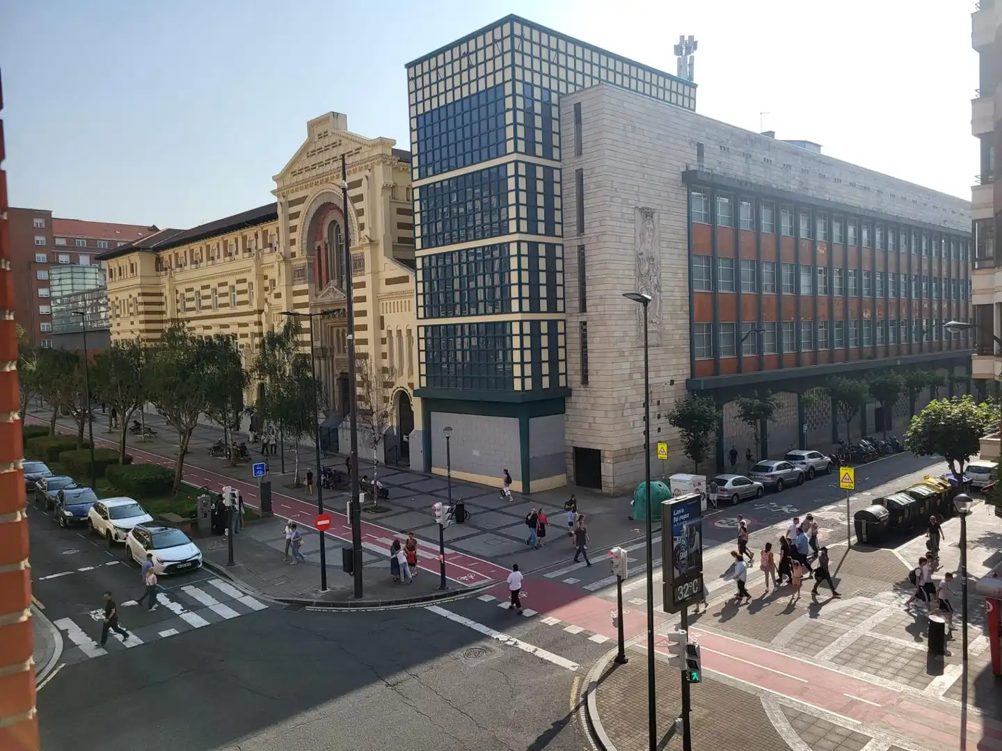 Piso con terraza en venta en Alameda DOCTOR AREILZA 23