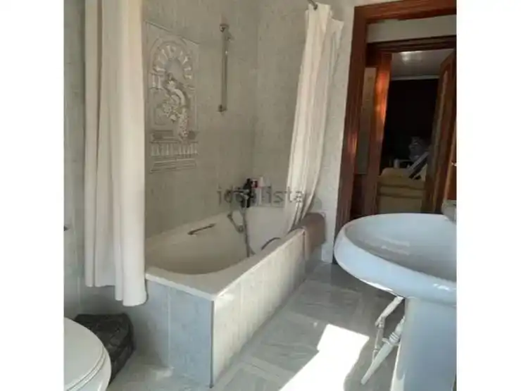 Baño de Casa o chalet en venta en Bárcena de Pie de Concha con Jardín privado, Parquet y Trastero