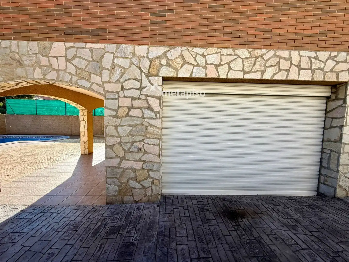 Vista exterior de Casa o xalet en venda en El Vendrell amb Aire condicionat, Calefacció i Piscina