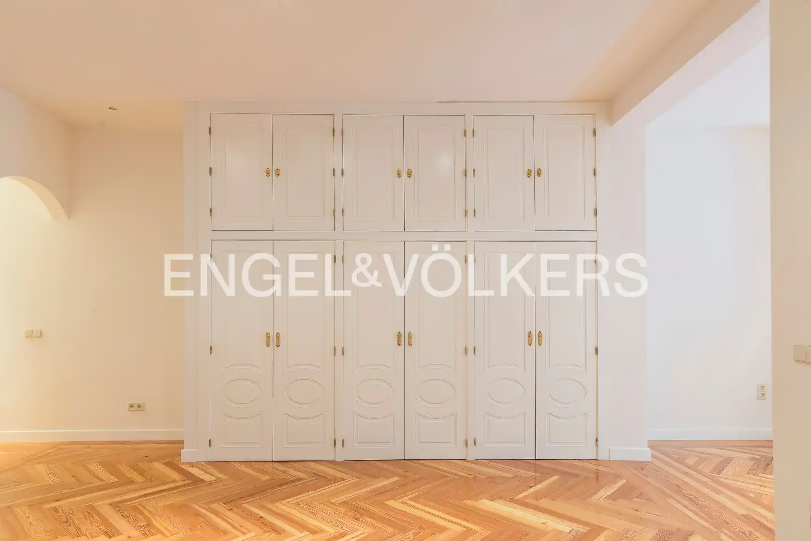 Schlafzimmer von Wohnung zur Miete in Madrid mit Klimaanlage, Heizung und Parkett