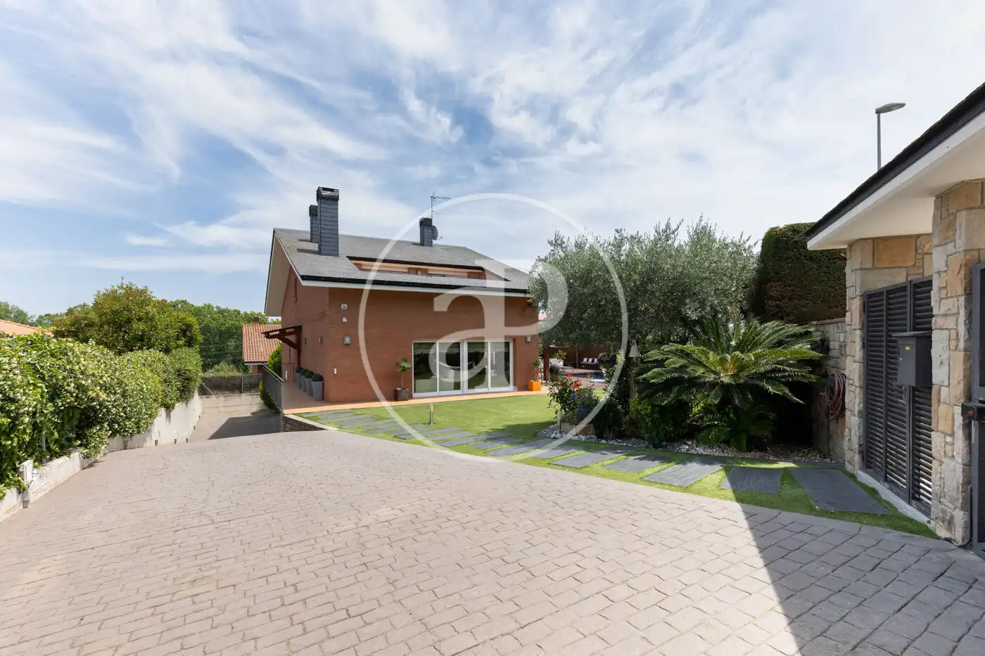 Jardí de Casa o xalet en venda en Sant Quirze del Vallès amb Aire condicionat, Calefacció i Jardí privat