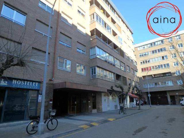 Piso en Alquiler en Mendebaldea - Ermitagaña