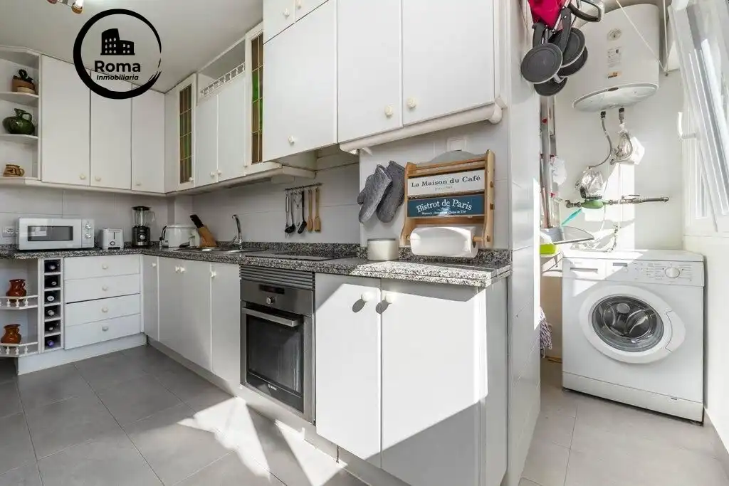 Kitchen of Attic for sale in Granada  with Air Conditioner and Terrace