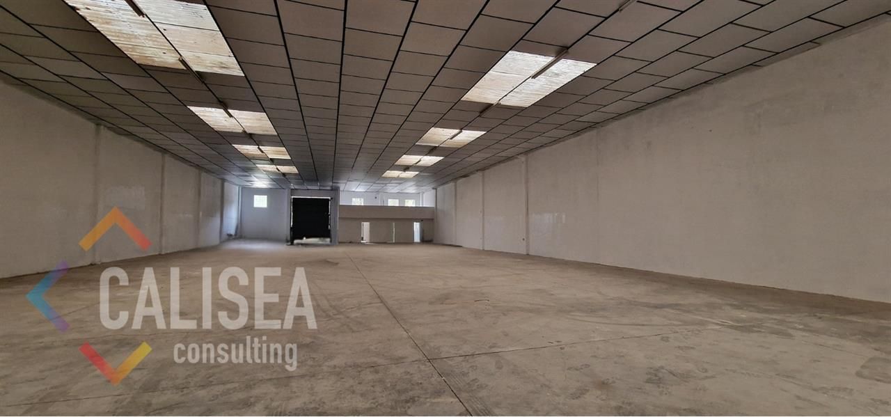 Nau industrial de lloguer a Montmeló