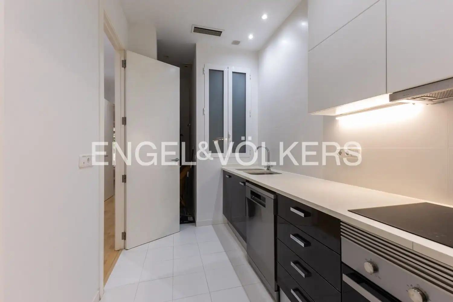 Flat with terrace to rent in Carrer del Comte d'Altea, imagen 12