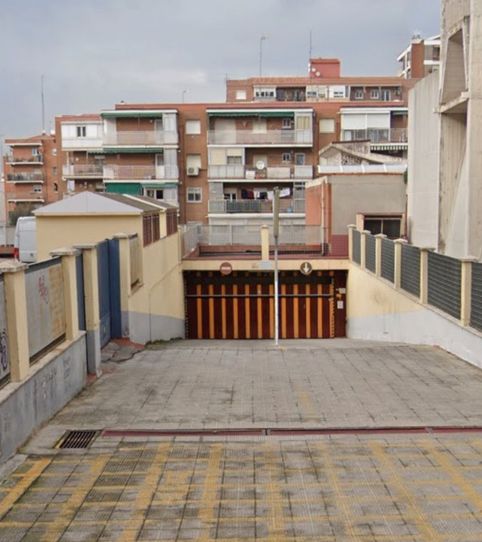 Foto 2 de Garatge en venda a Calle de Villaviciosa, 31, Campamento, Madrid Capital