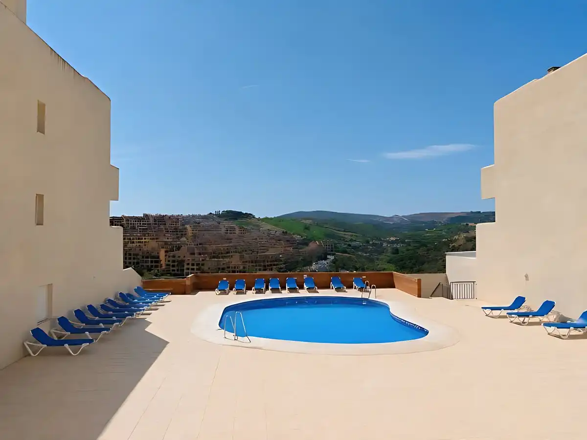 Flat with pool for sale in La Duquesa, imagen 18