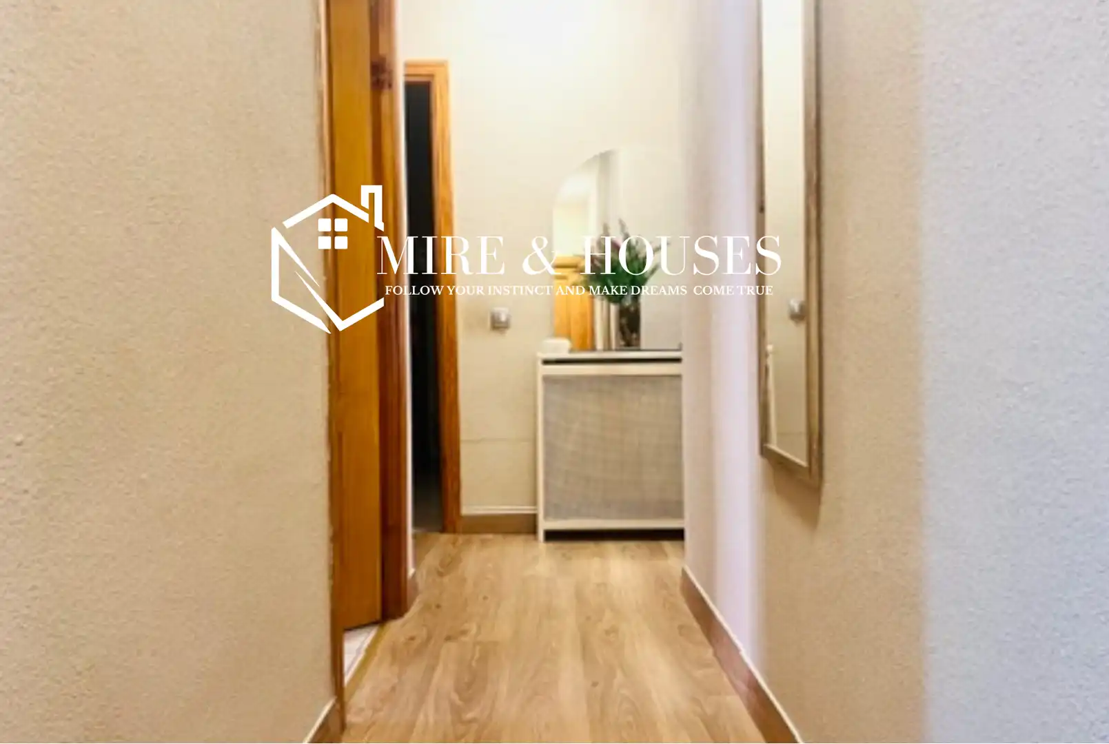 Habitación de Casa adosada en venta en El Molar (Madrid) con Calefacción, Jardín privado y Terraza