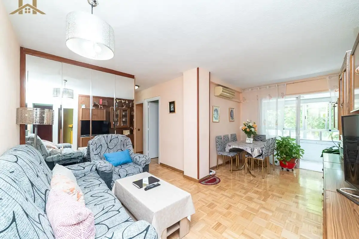 Living room of Flat for sale in Fuenlabrada  with Air Conditioner, Heating and Terrace