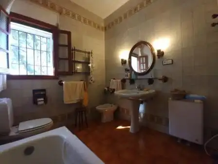 Baño de Casa o chalet en venta en Zuheros con Calefacción, Jardín privado y Terraza