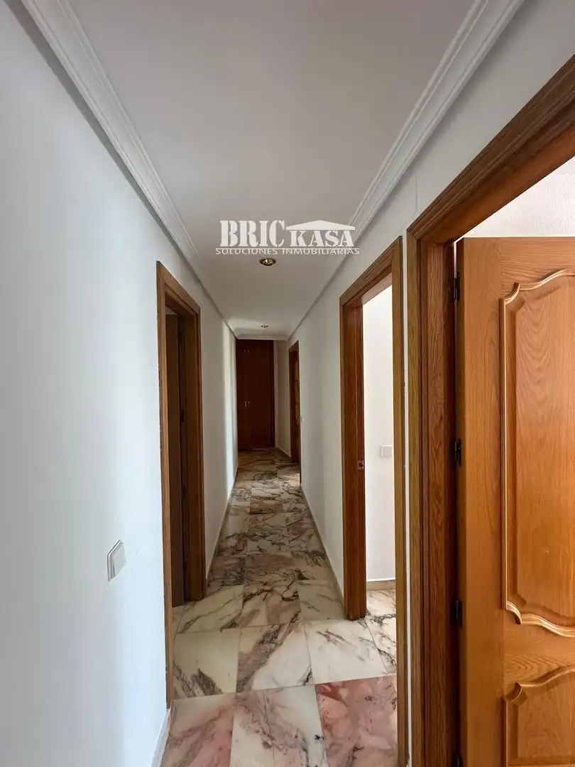 Flat for rent in Cáceres  with Air Conditioner, Heating and Terrace