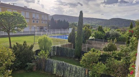 Foto 3 de Casa adosada en venta en Calle Garnacha, Medrano, La Rioja