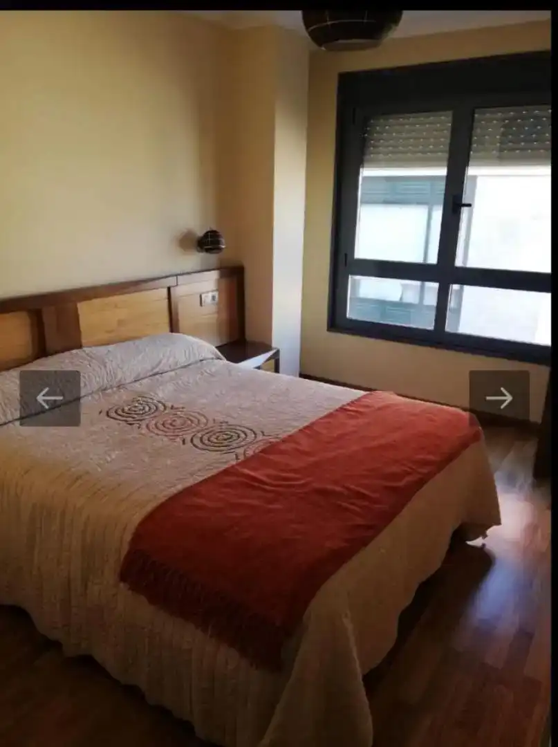 Schlafzimmer von Wohnung zur Miete in A Pobra do Caramiñal