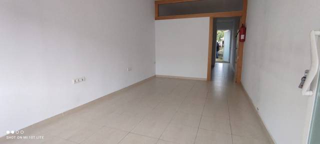 Local comercial en Alquiler en Calle Pajaritos en Don Benito