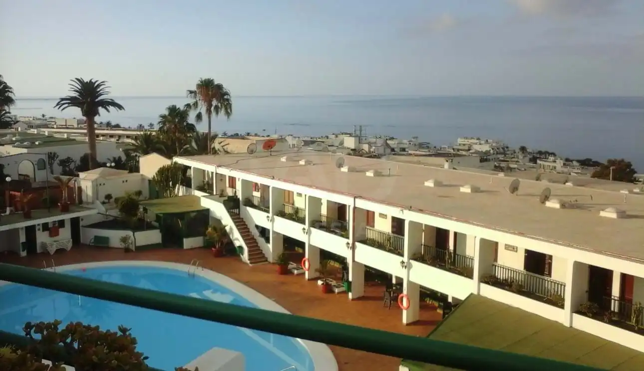 Vista exterior de Piso en venta en Tías con Calefacción y Terraza