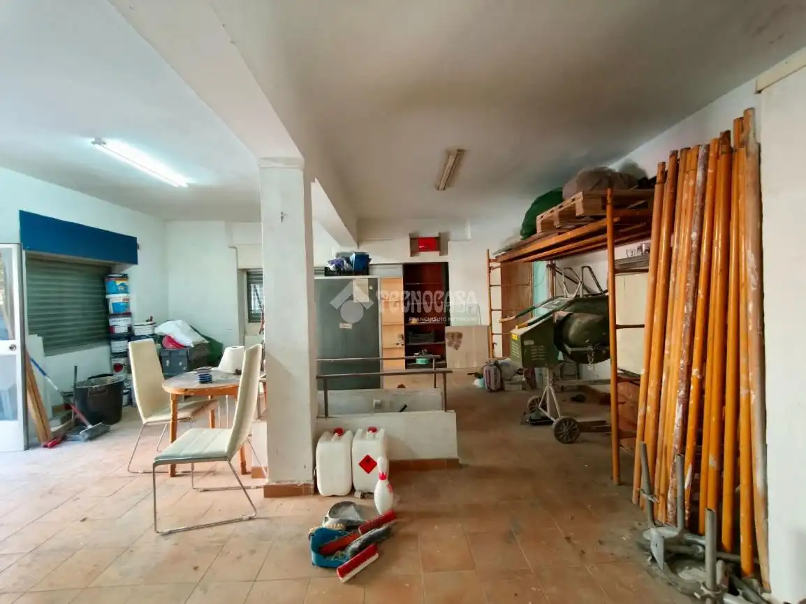 Local comercial en venda a Puente de Vallecas, imagen 3