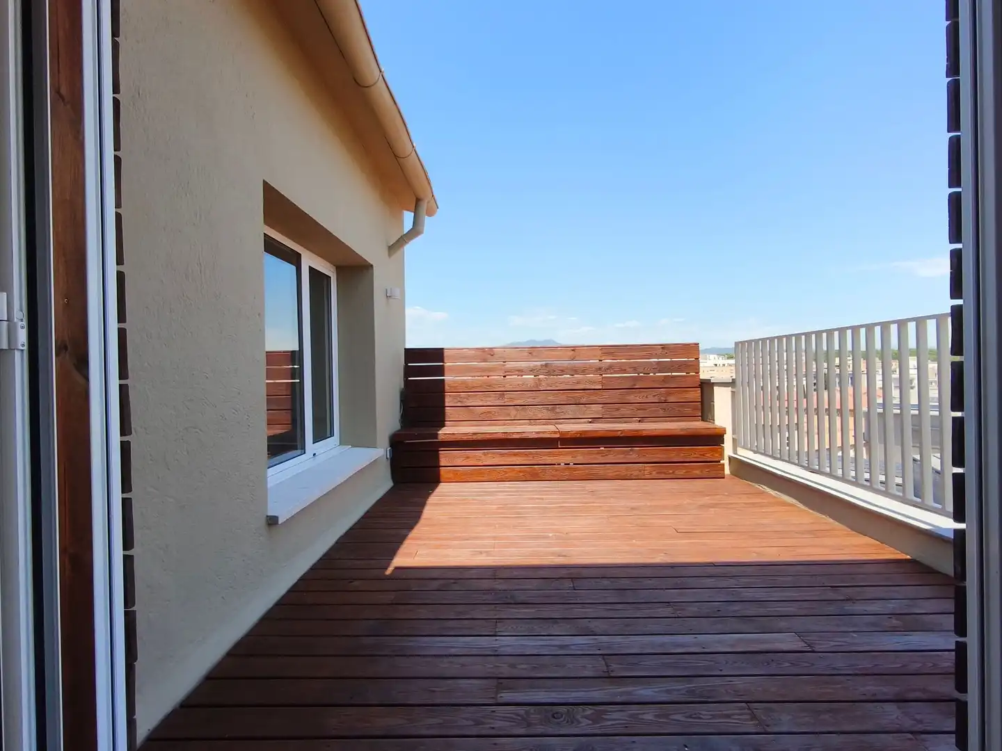 Terrace of Attic for rent in Girona  with Air Conditioner, Heating and Terrace