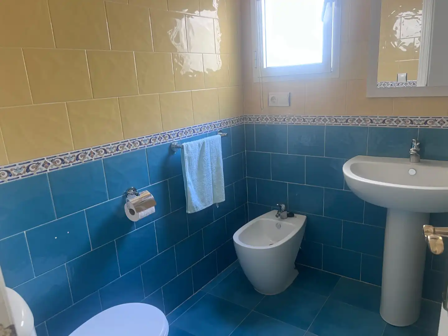 Baño de Apartamento en venta en Fuengirola con Aire acondicionado y Terraza
