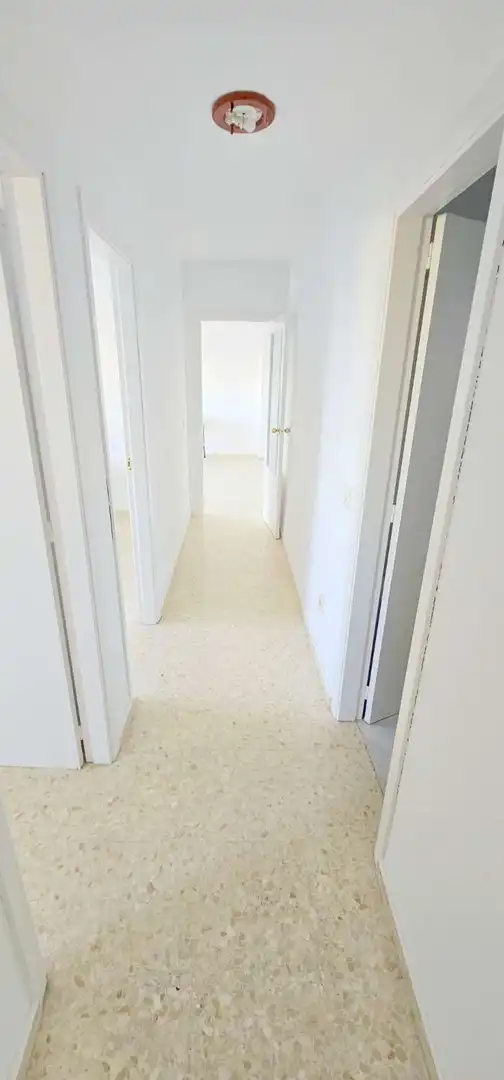 Wohnung zum Verkauf in Vélez-Málaga mit Terrasse und Schwimmbad