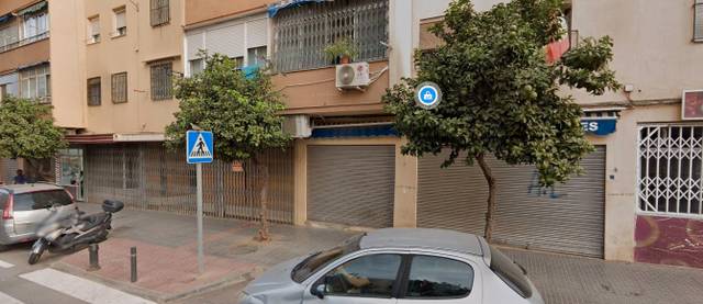Local comercial en Venta en Calle Obispo Bartolomé Espejo en Mangas Verdes - Las Flores - Parque del Sur