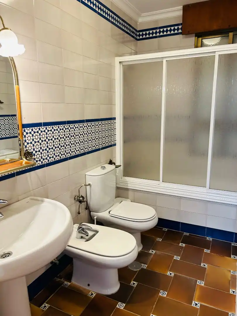 Bany de Casa o xalet de lloguer en Almonte amb Moblat, Rentadora i Microones