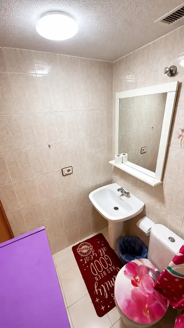 Baño de Estudio en venta en Torrevieja con Terraza y Piscina comunitaria