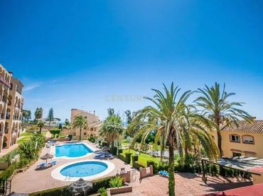 Apartment with pool to rent in Rota 82