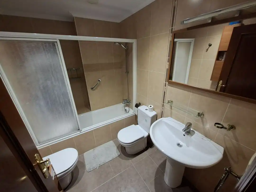 Baño de Casa adosada en venta en Markina-Xemein con Calefacción, Jardín privado y Amueblado