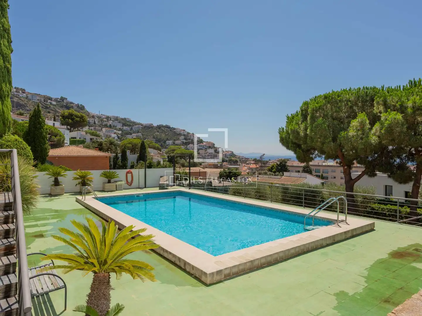 Piscina de Casa o xalet en venda en Roses amb Aire condicionat, Calefacció i Jardí privat