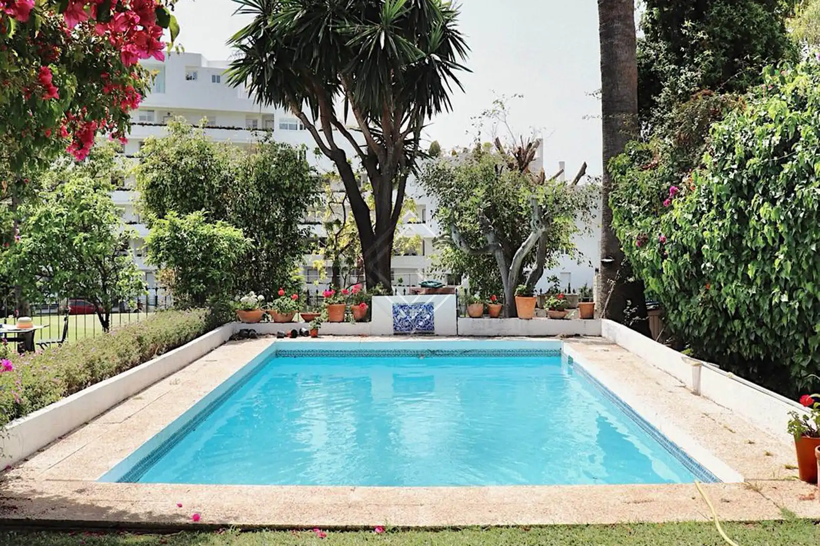 Swimming pool of Houses for sale in Marbella  with Air Conditioner, Heating and Private garden
