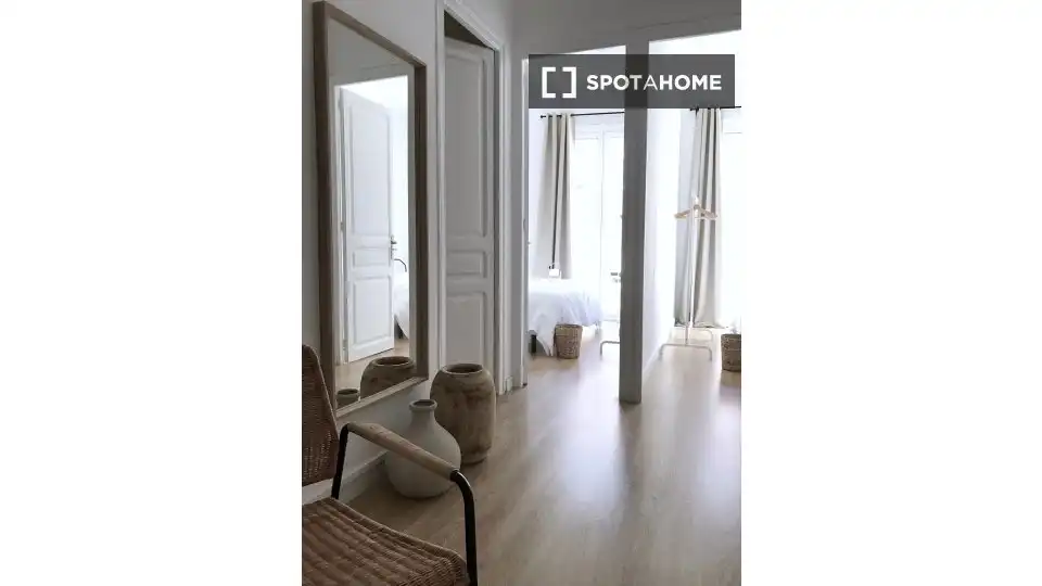 Bedroom of Flat for share in L'Hospitalet de Llobregat  with Air Conditioner, Heating and Terrace
