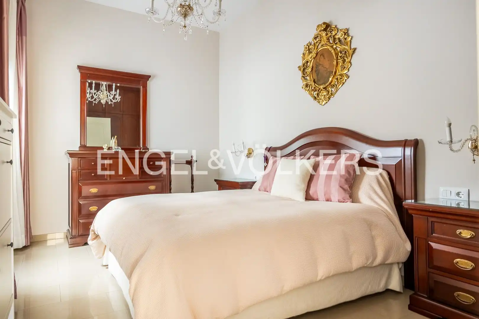 Habitación de Piso en venta en Sevilla con Calefacción