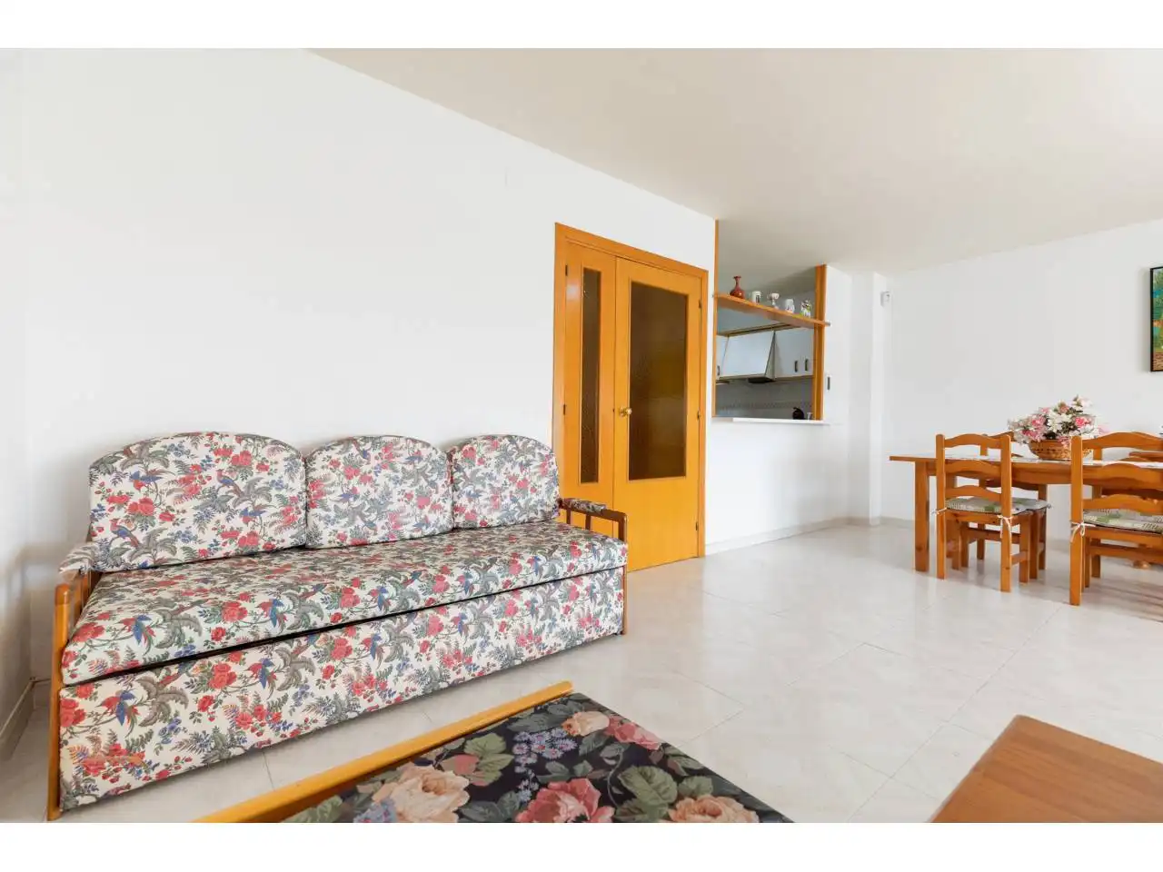 Living room of Flat for sale in Cambrils  with Air Conditioner, Terrace and Furnished