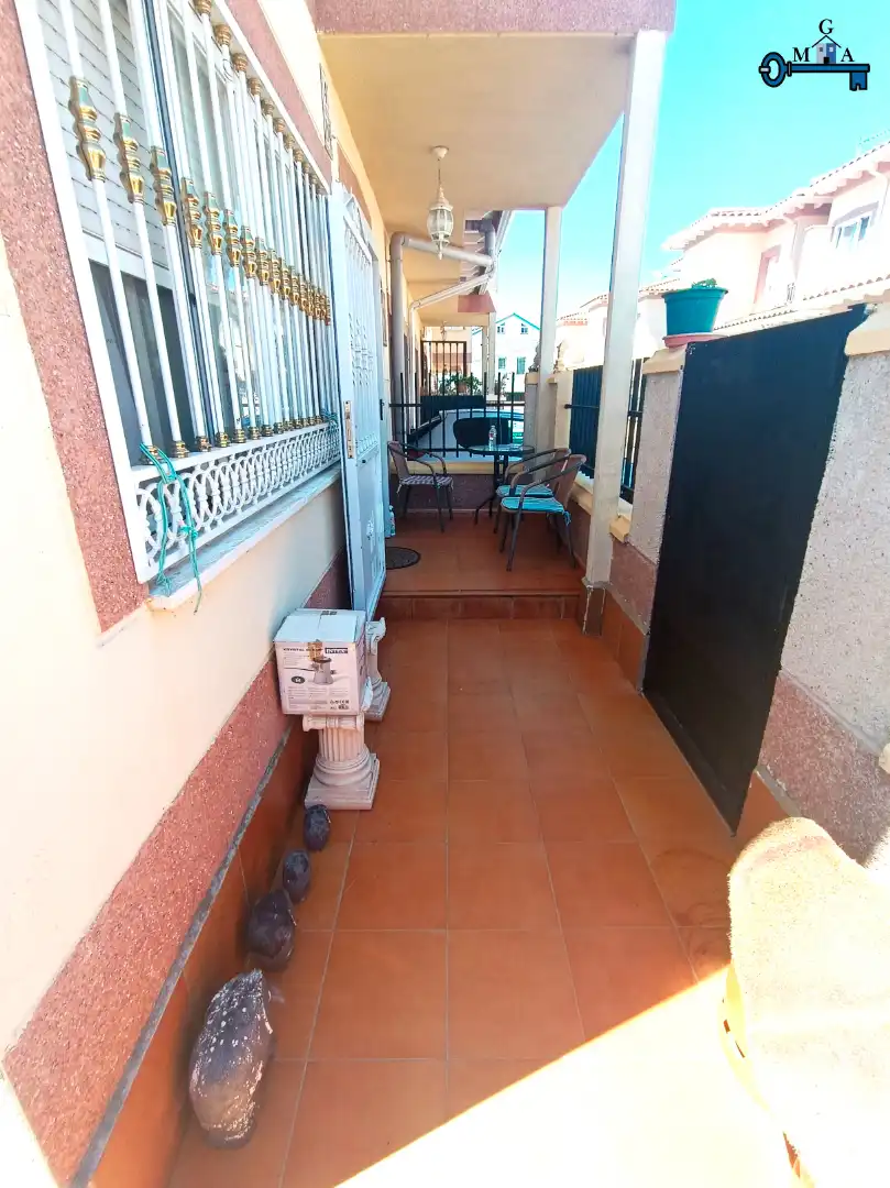 Terrassa de Casa adosada en venda en El Viso de San Juan amb Jardí privat, Terrassa i Traster