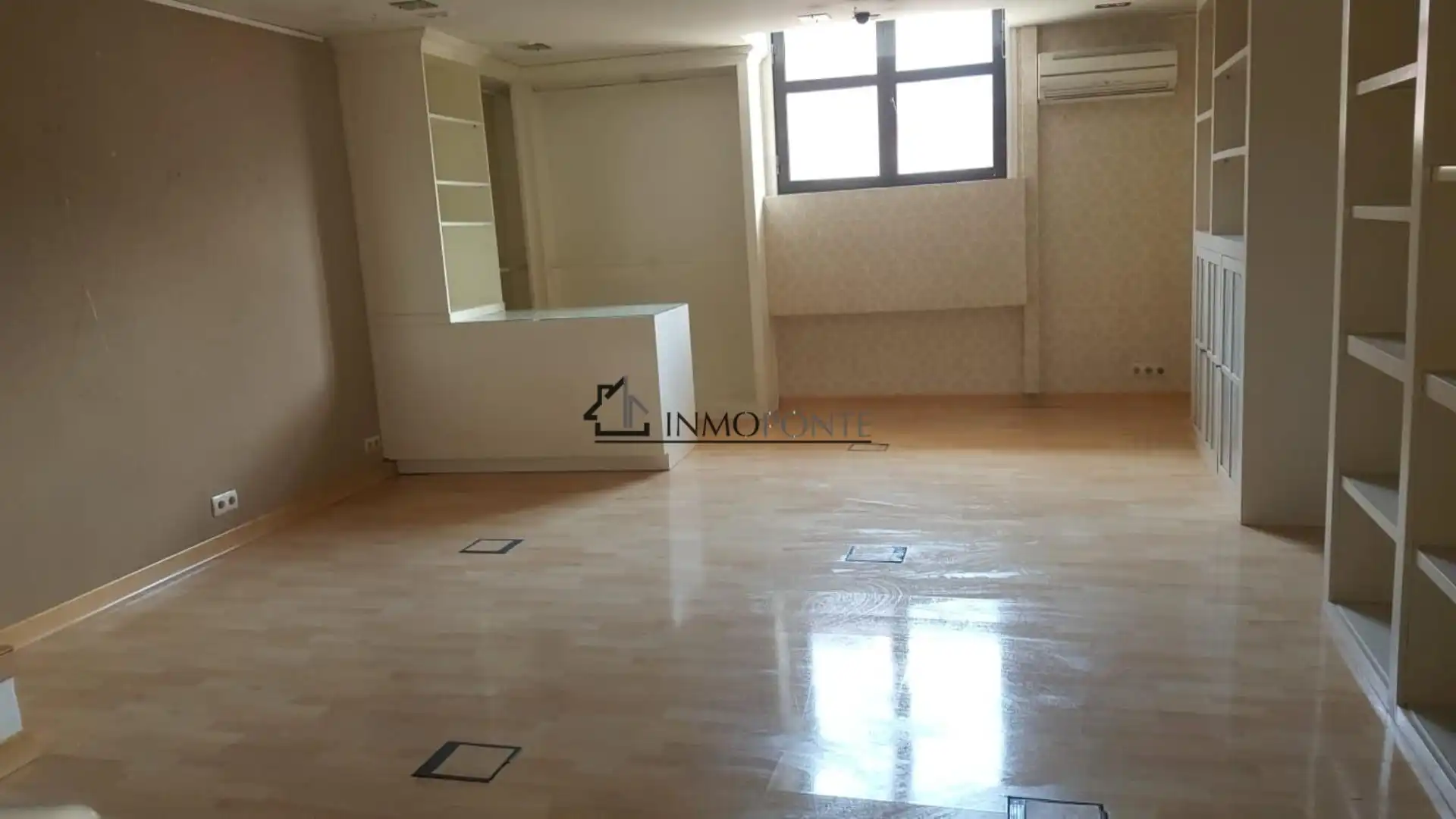 Local en venta en Poio