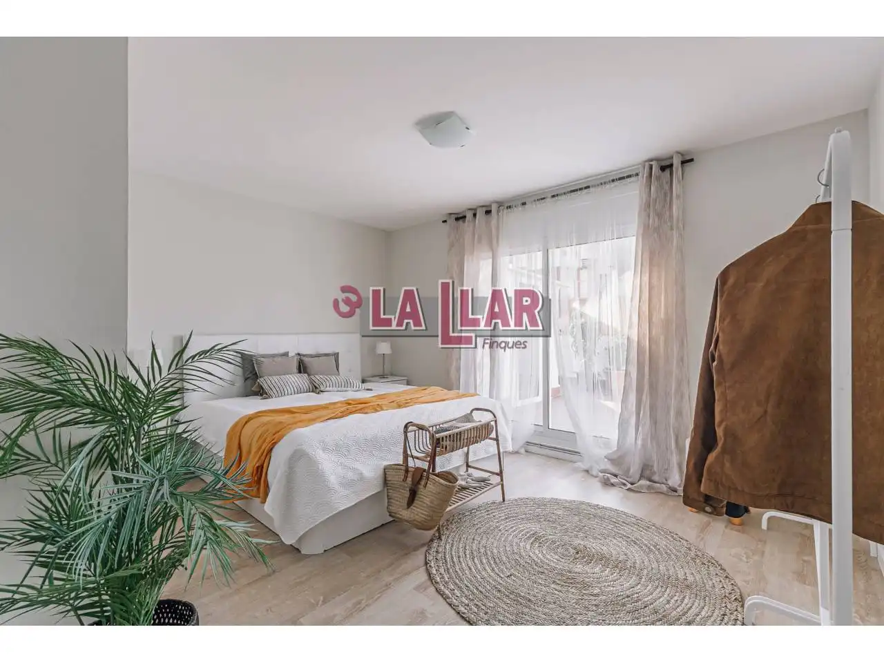 Dormitori de Àtic en venda en Montornès del Vallès amb Aire condicionat, Calefacció i Parquet