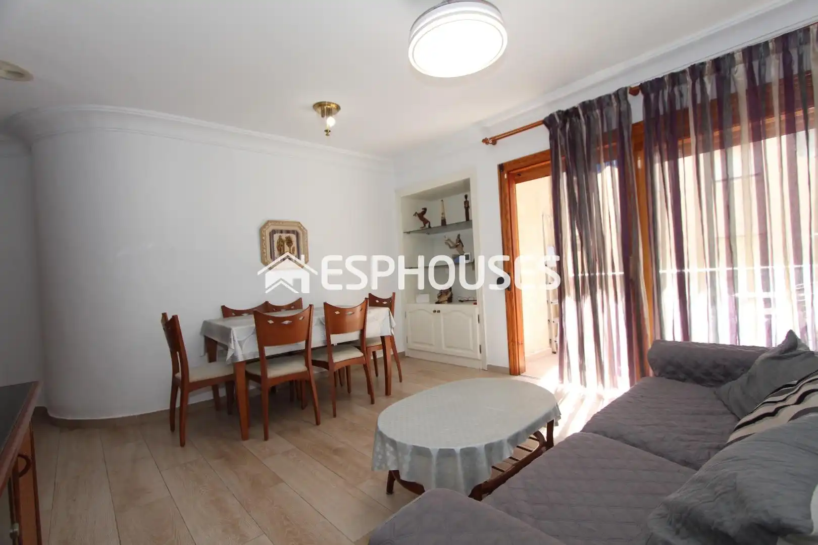 Sala de estar de Apartamento en venta en Guardamar del Segura con Aire acondicionado, Terraza y Amueblado