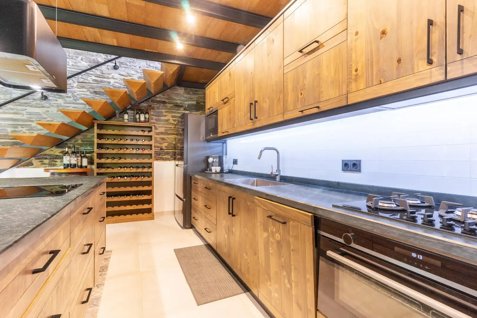 Cocina de Casa o chalet en venta en Lugo con Calefacción, Jardín privado y Jacuzzi